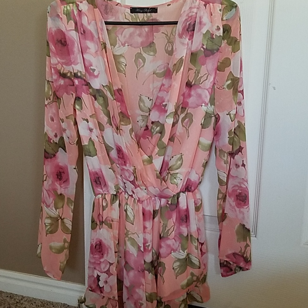 🎉HOST PIC🎉 From Nasty Gal Women's Floral Romper
